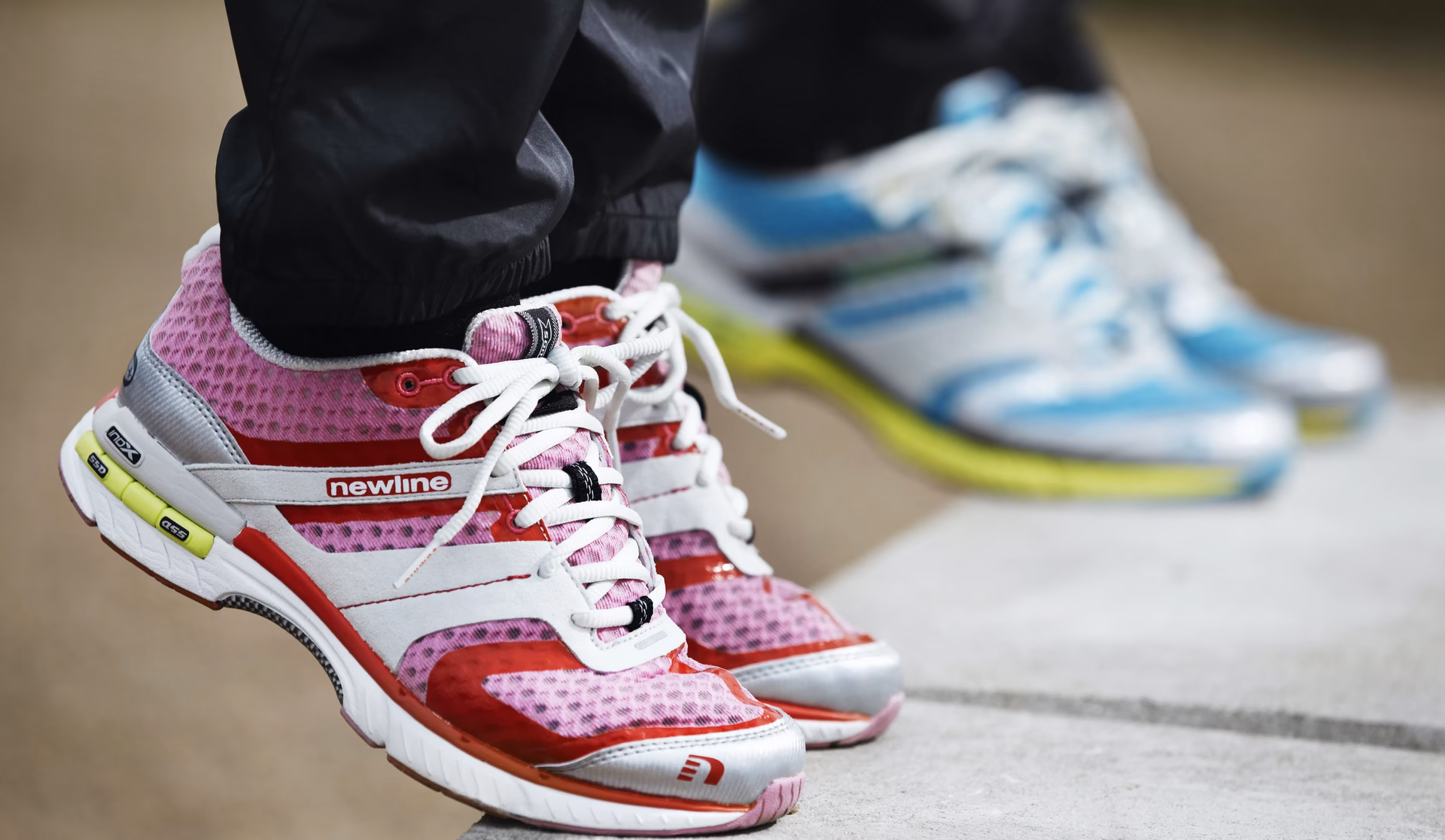 Er Asics gode til brede fødder?