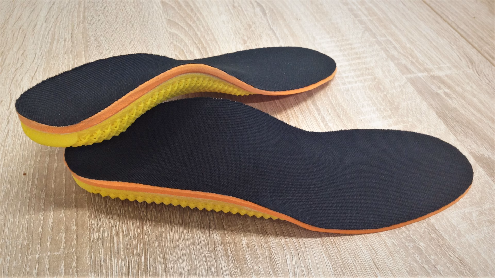 Hvor meget voksetillæg i sandaler?